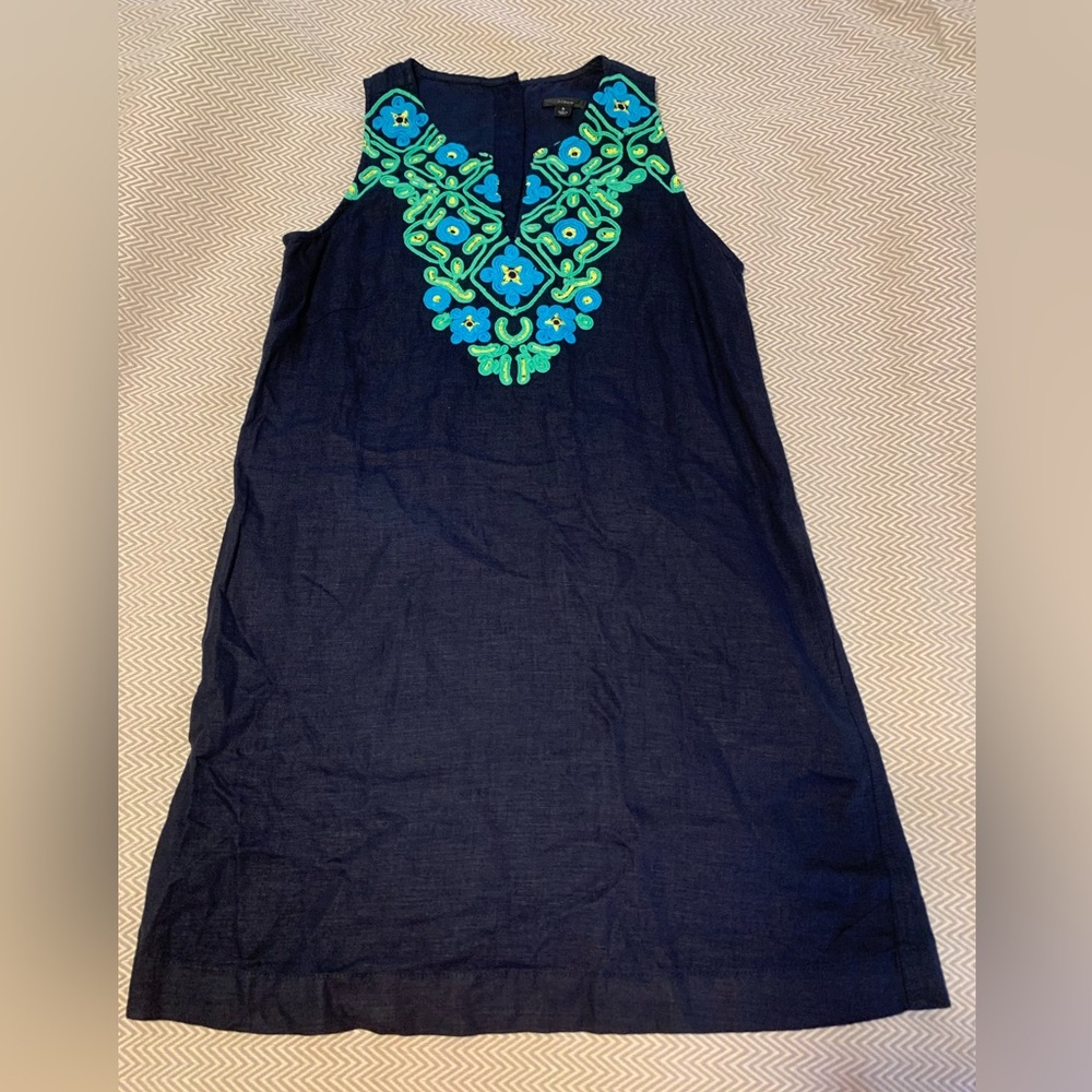 J. Crew linen button back shift dress. Navy. Size small. Lined with pockets.
